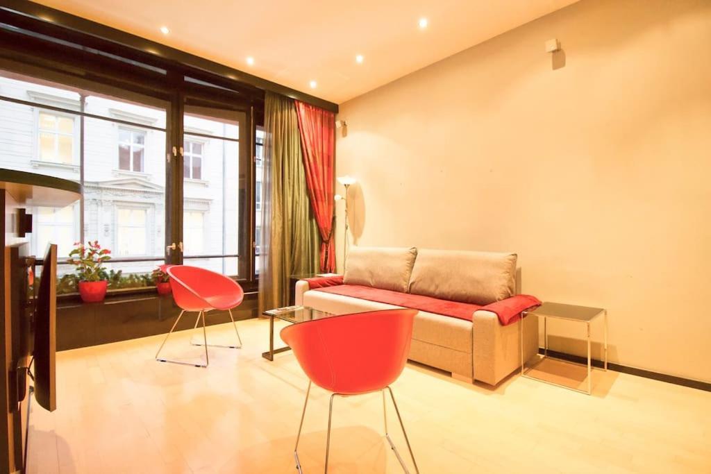 In The Heart Of Apartamento Praga